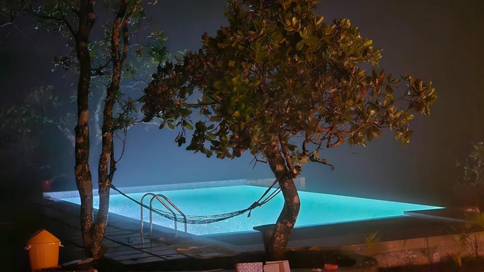 Rock Campers Hotel And Resort Chillithodu Esterno foto