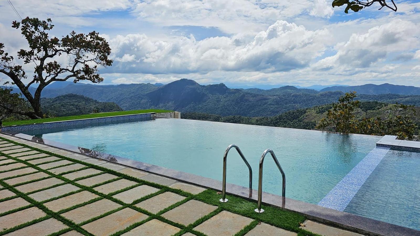 Rock Campers Hotel And Resort Chillithodu Esterno foto